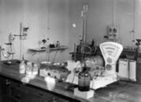 Laboratorio di ricerca facoltà di chimica industriale